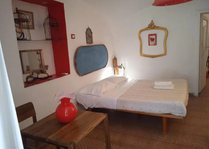 Capa E Coda In Centro Storico * Neapel